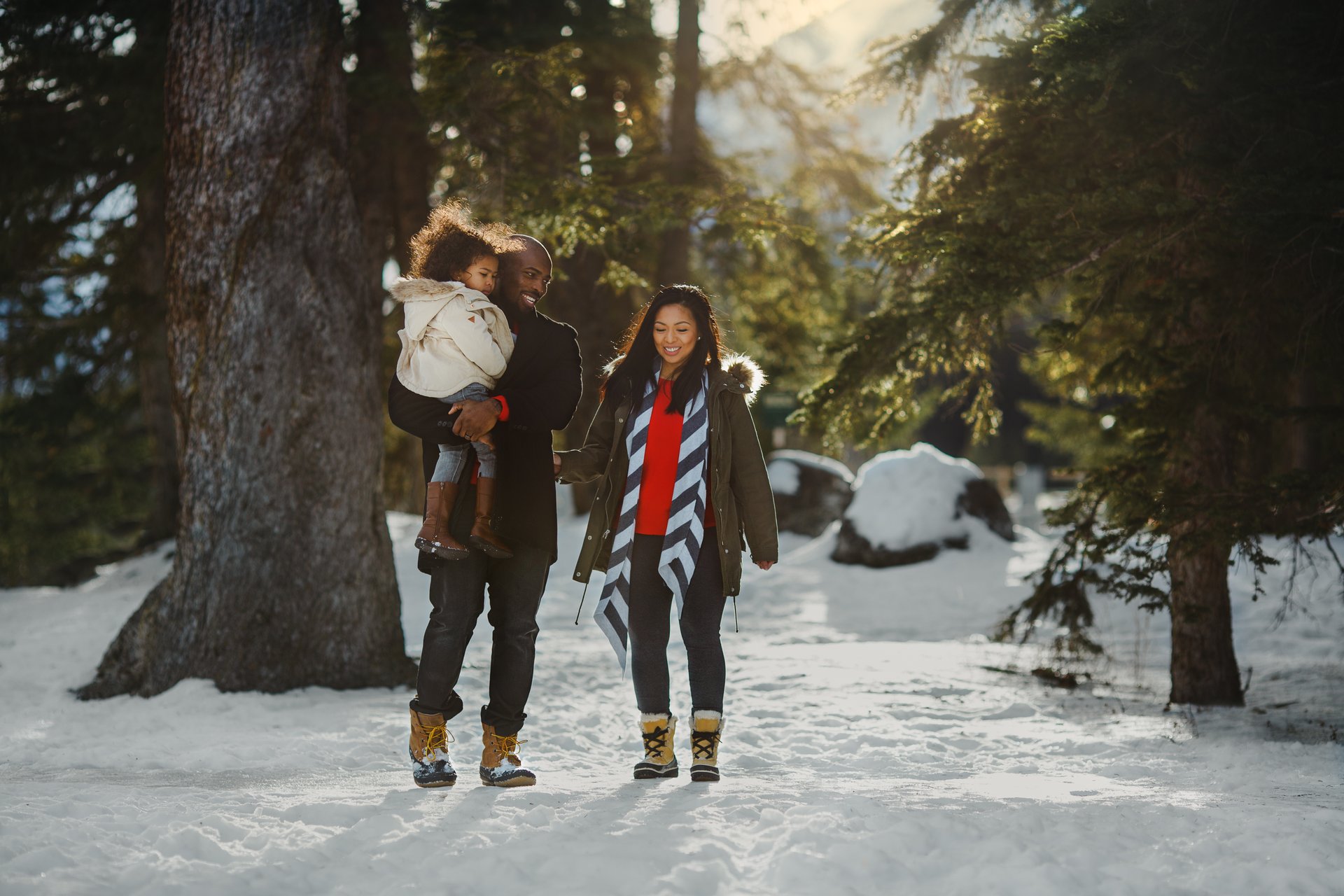 Winter_Hikes_Bow_River_Banff_2015_Kelly_MacDonald_2_Horizontal-large.jpg