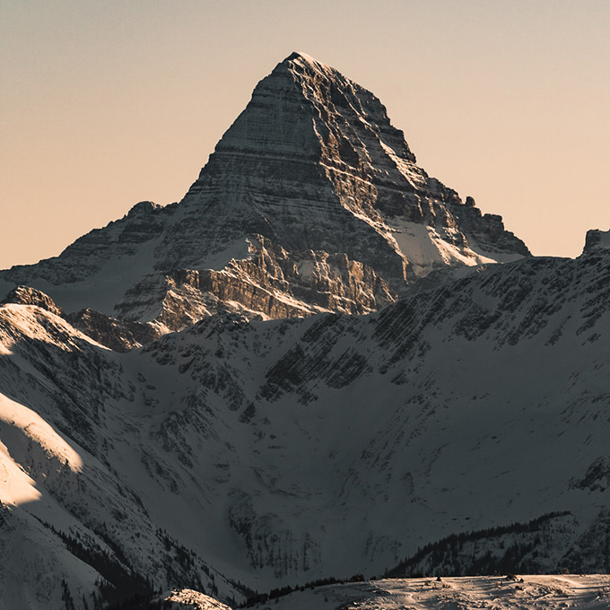 Mount-Assiniboine.jpg