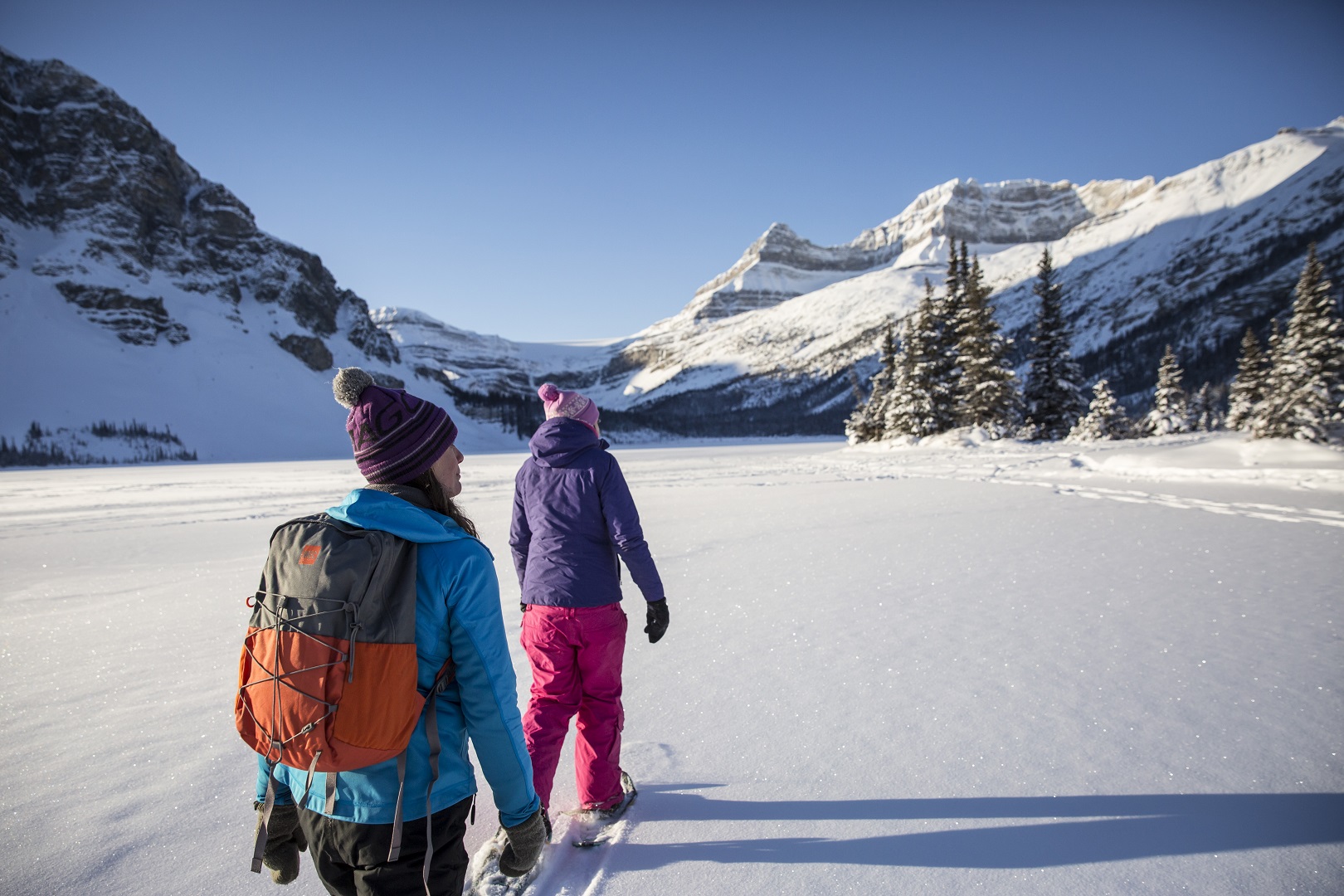 Winter_Snowshoeing_Bow_Lake_2016_Noel_Hendrickson_Horizontal (8).jpg