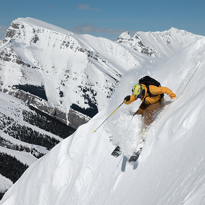 12 Tips for Snowboarding in Powder. Hero thumbnail
